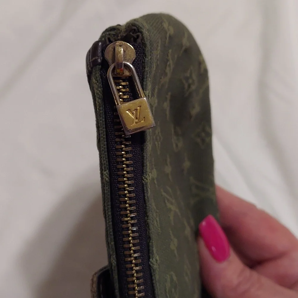 Authentic Rare Louis Vuitton Green Denim Zippered Coin Cosmetic Pouch!